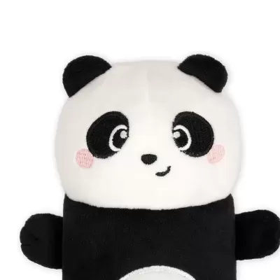 Pelúcia de panda preto e branco com bochechas cor de rosa