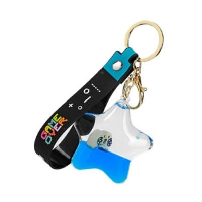 Porta-chaves com pendente em forma de estrela azul e transparente