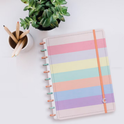 Caderno Grande Arco Íris - Caderno Inteligente Caderno Grande Arco Íris - Caderno Inteligente