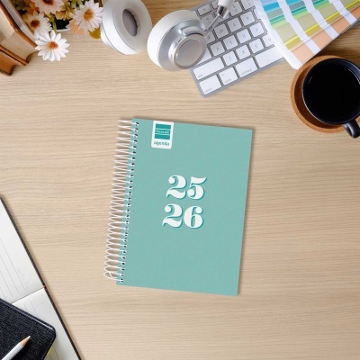 Agenda Escolar Semanal Diva 2025/2026 - Turquesa Agenda Escolar Semanal Diva 2025/2026 - Turquesa