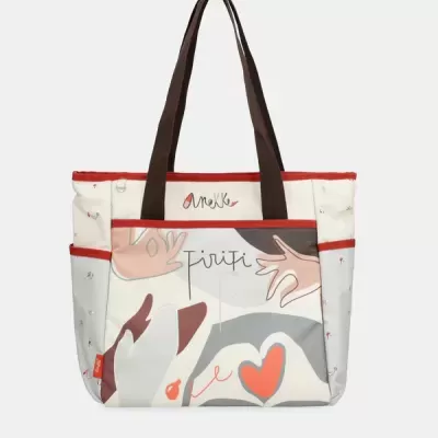 Mala de tecido bege, cinzento e vermelho com desenhos de mãos e corações