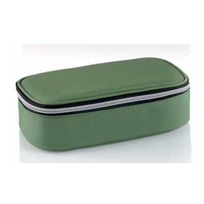 Estojo verde com fecho de correr sobre fundo branco