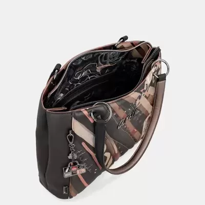 Mala Anekke Mademoiselle Parisian