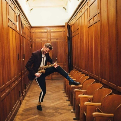 MEIAS MANY MORNINGS - Music Notes