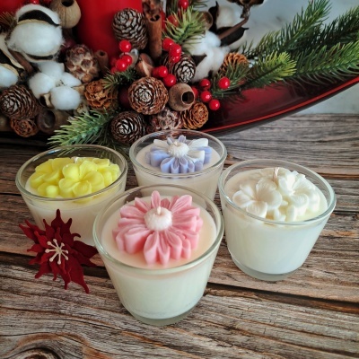 Vela com aroma em copo de vidro