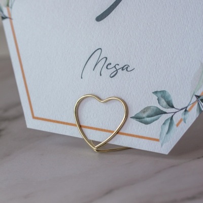 Suporte de metal em forma de coração