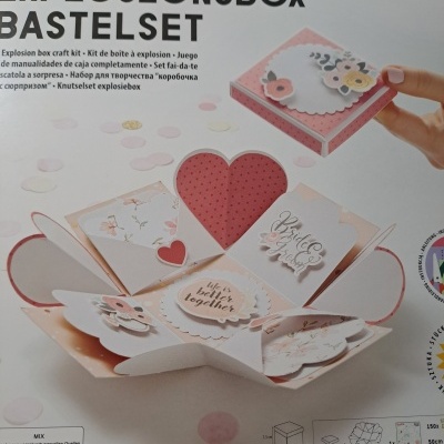 Romance Explosion Box