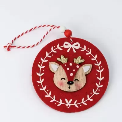 6 Pendentes de feltro com veado