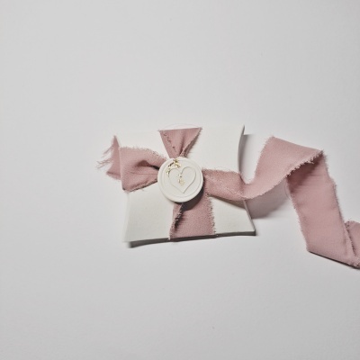 Caixa almofada Prisma