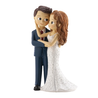 Casal de Noivos com carícias no rosto