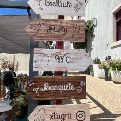 Conjunto de 5 setas a imitar madeira