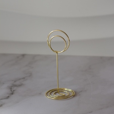 Suporte de metal em forma de espiral