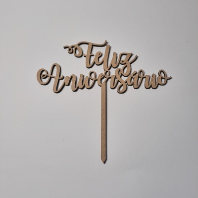 Feliz aniversário em mdf