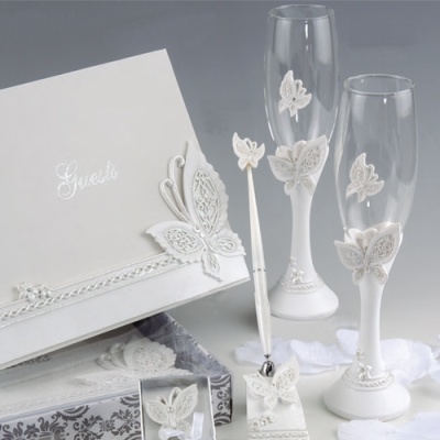 Flutes com borboletas em relevo