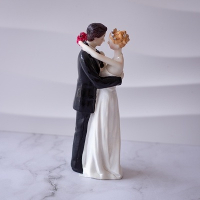 Noivos clássicos de porcelana