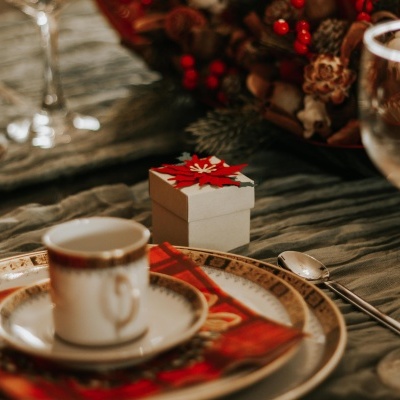 Caixinha para bombom e flor de Natal