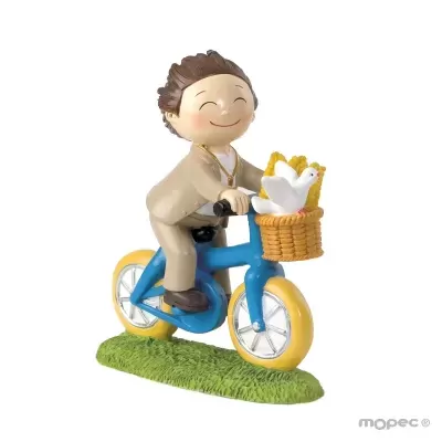 Menino comunhão com bicicleta