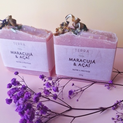 https://www.papoila.pt/product/sabonete-de-banho-maracuja-and-acai