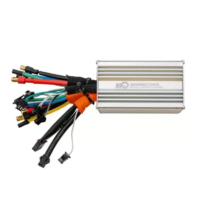 Controlador eletrônico Mini Minmotors com vários cabos coloridos