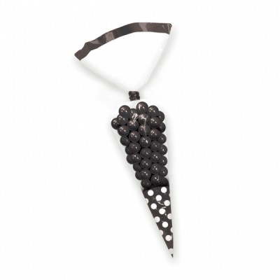 Pacote triangular com bolas pretas e brancas e esferas pretas brilhantes