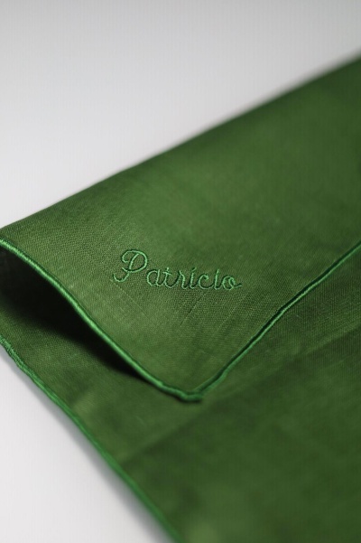 Guardanapo de Linho verde com Rolinho verde (Personalizável) (45x45)