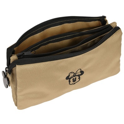 Estojo escolar bege com três compartimentos e ilustração preta