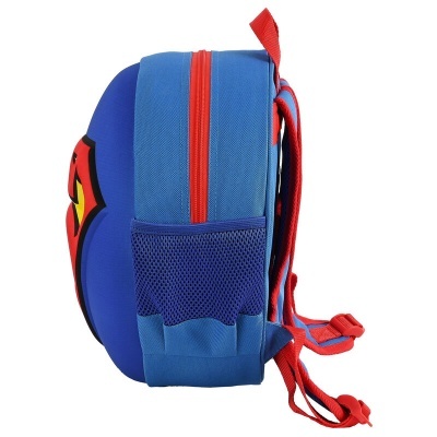 Mochila infantil azul com vermelho e símbolo de super-herói