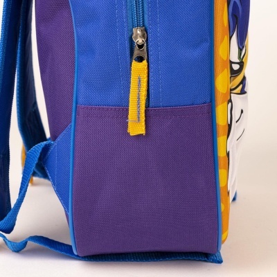 Mochila infantil azul e roxa com puxador amarelo e estampa colorida de desenhos animados