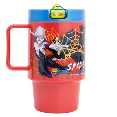 Caneca plástica vermelha com decoração Spider-Man e tampa azul