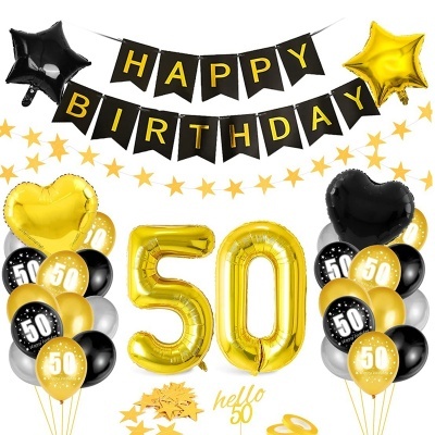 Decoração de festa com balões dourados e pretos e faixa 'HAPPY BIRTHDAY'