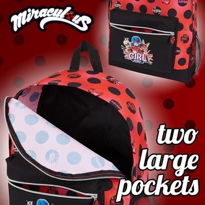 Mochila vermelha com bolinhas pretas e personagem Miraculous