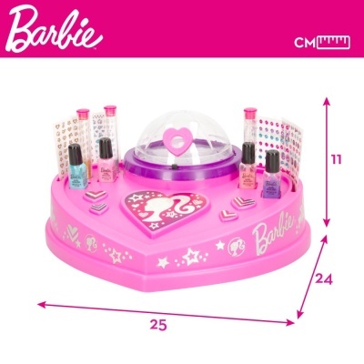 Base de brinquedo Barbie cor-de-rosa em forma de coração com unhas de brinquedo e adesivos