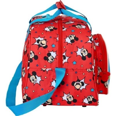 Mala vermelha com padrão Mickey Mouse e alças azuis