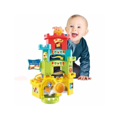 Brinquedo infantil colorido Baby Clementoni com bebé sorridente ao fundo