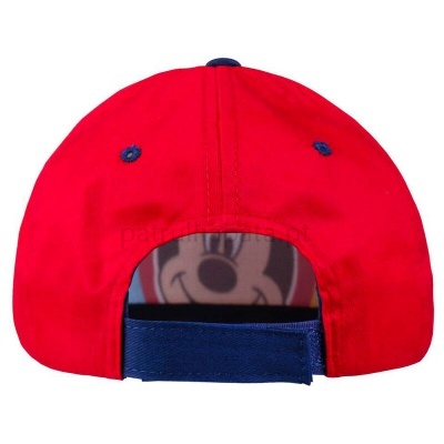 Boné vermelho com ajuste azul e estampa interior do Mickey Mouse