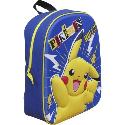 Mochila azul e amarela com estampa de Pikachu e texto PIKÉCHÚN RULES!!!
