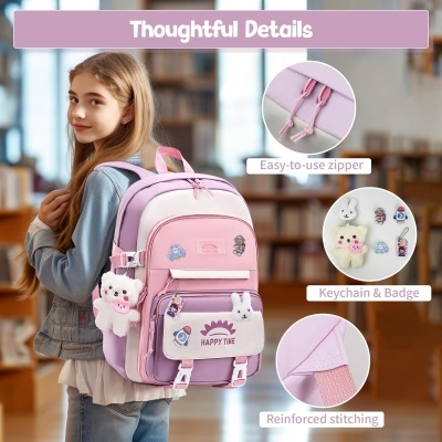 Mochila escolar rosa e lilás com chaveiro de pelúcia e vários bolsos