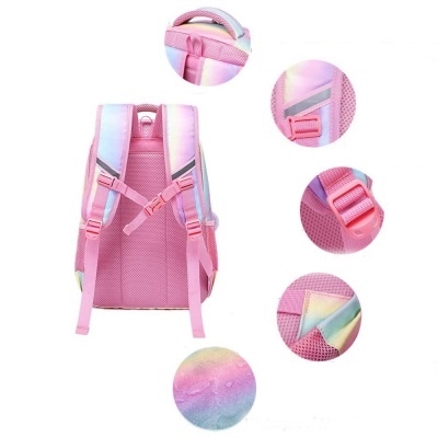 Mochila infantil colorida com padrão degradê pastel e alças ajustáveis rosa