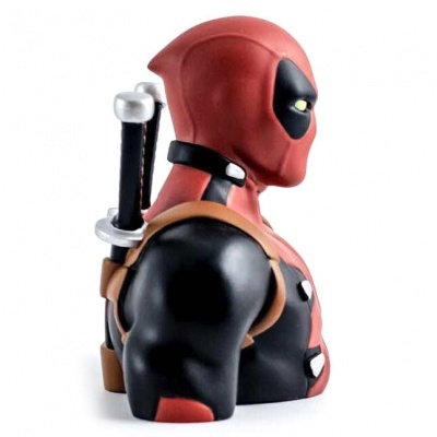 Figura mealheiro Deadpool Marvel 20cm