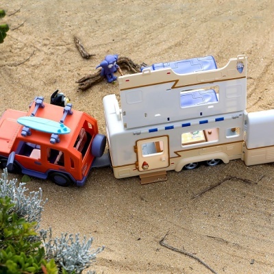 Bluey Set Veículo Family Cruiser e Caravana