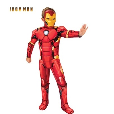 Fantasia infantil do Iron Man vermelha com máscara dourada e detalhes preto e amarelo.