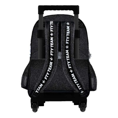 Mochila preta aveludada num carrinho de rodas com alças com texto FTY TEAM.