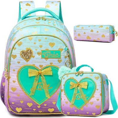 Conjunto escolar colorido com padrão de corações e laços dourados