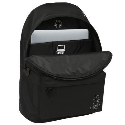 Mochila preta com compartimento para portátil e bolso frontal com estampa do Mickey Mouse