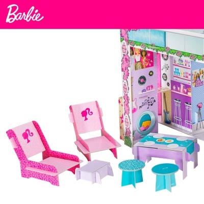 Conjunto de móveis de brinquedo Barbie cor-de-rosa e azul com decoração detalhada