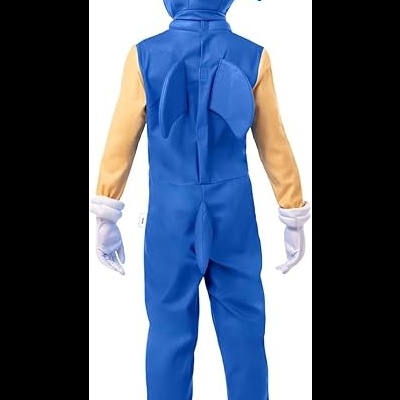 Fato infantil azul com asas e calçado colorido visto de trás