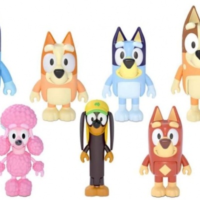Conjunto figuras família Bluey e Bingo