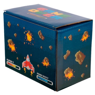 Caixa de cartão com design de jogo retro pixelado de nave espacial e asteroides em fundo azul escuro
