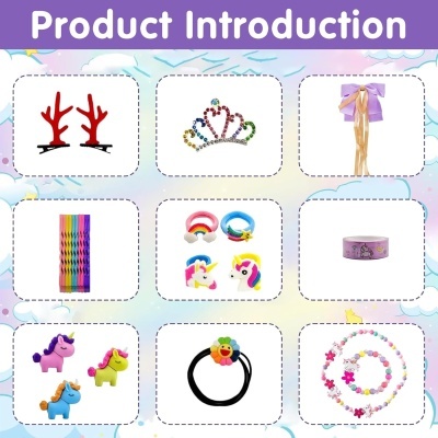 vários acessórios coloridos para cabelo e pulseiras em fundo claro com estrelas