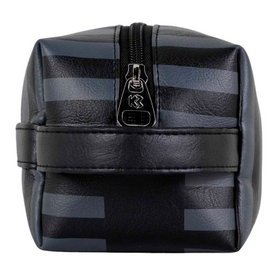 Necessaire Wednesday